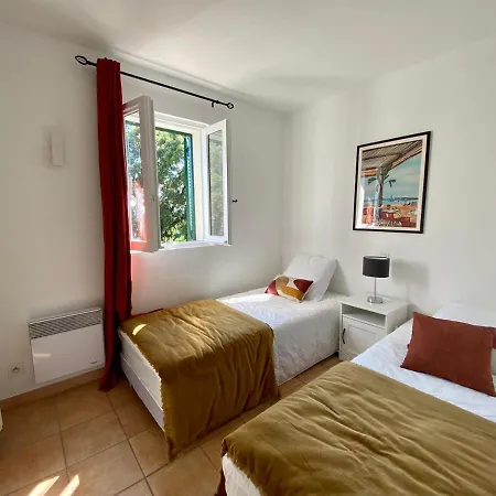 Prázdninový dům Vue Donnant Sur Le Golfe De St Tropez, 2 Chambres, 6 Pers, Piscine Commune